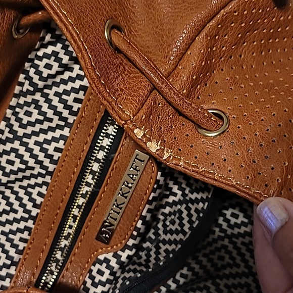 Lovely convertible backpack in brown-chestnut color vegan leather - Picture 14 of 14